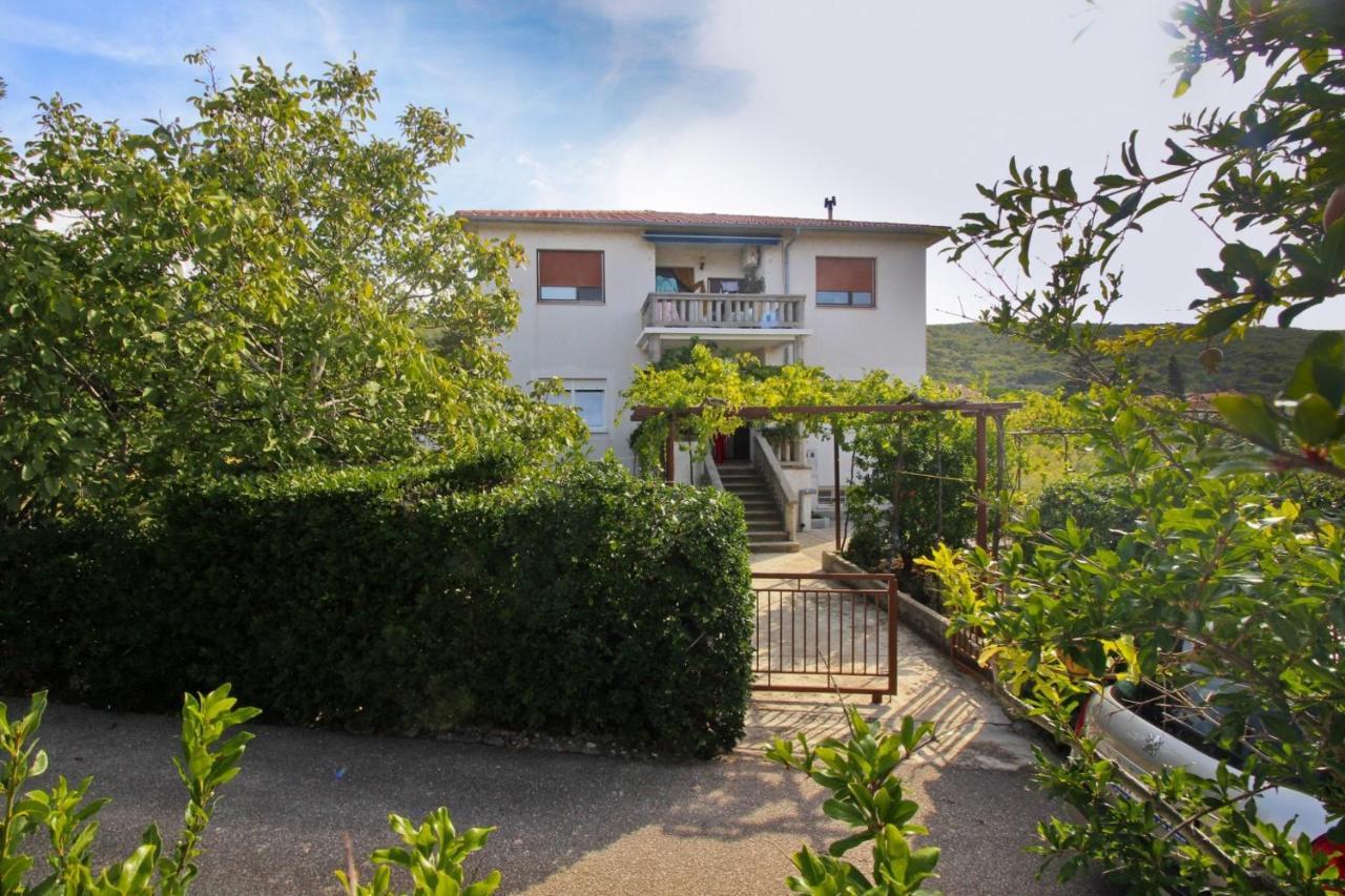 Appartment Punat Buitenkant foto