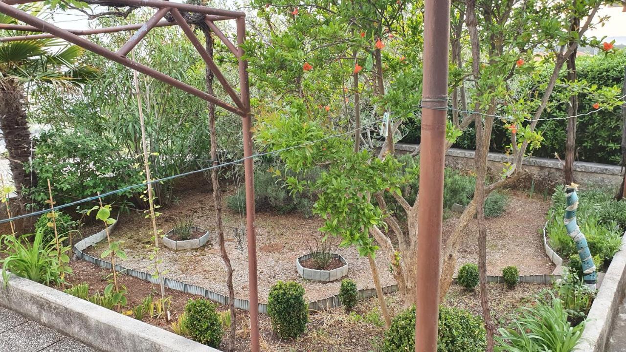Appartment Punat Buitenkant foto